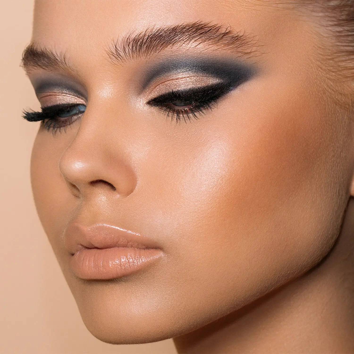 BIBA EYESHADOW PALETTE - Image 6