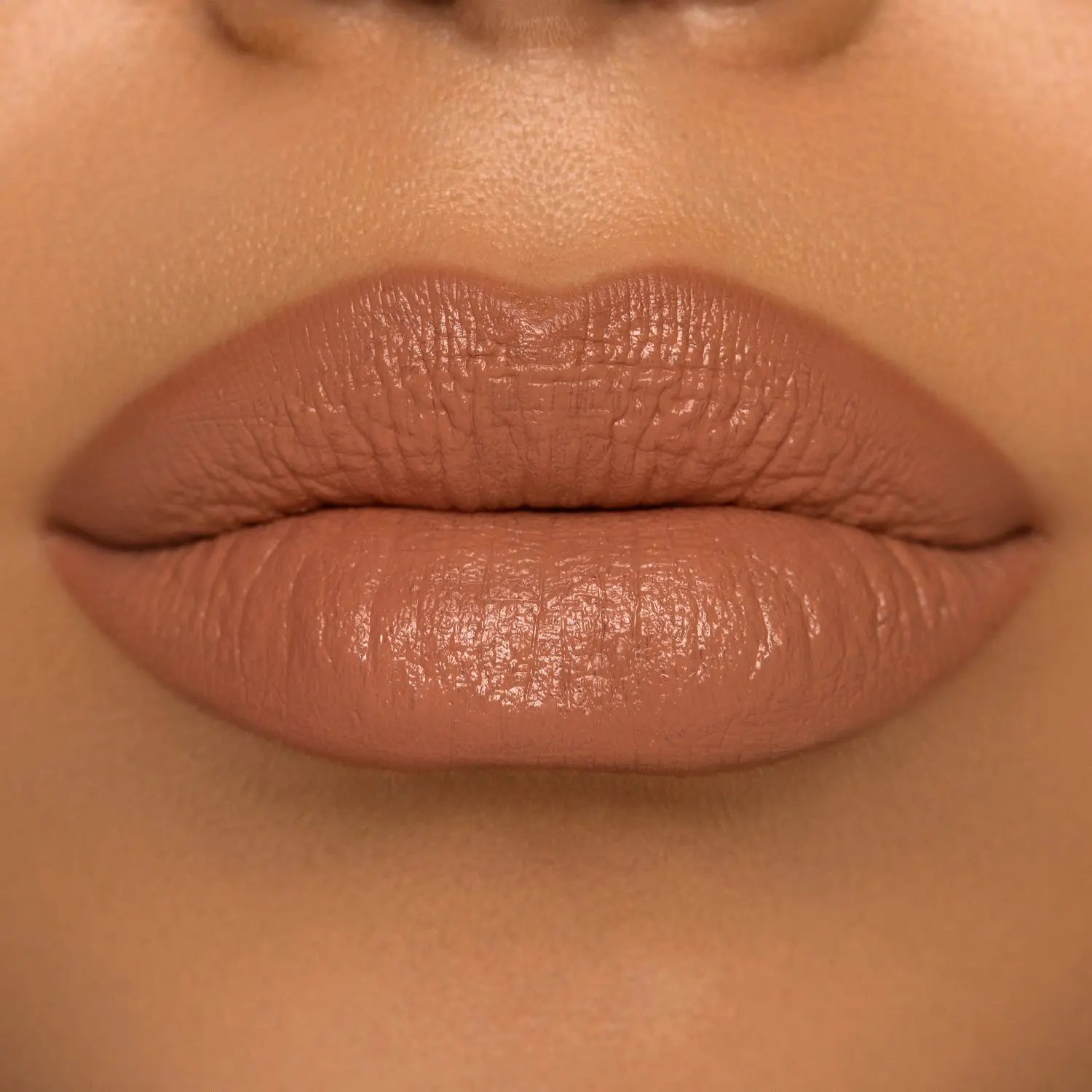 I NEED A NUDE LIPSTICK - Image 33