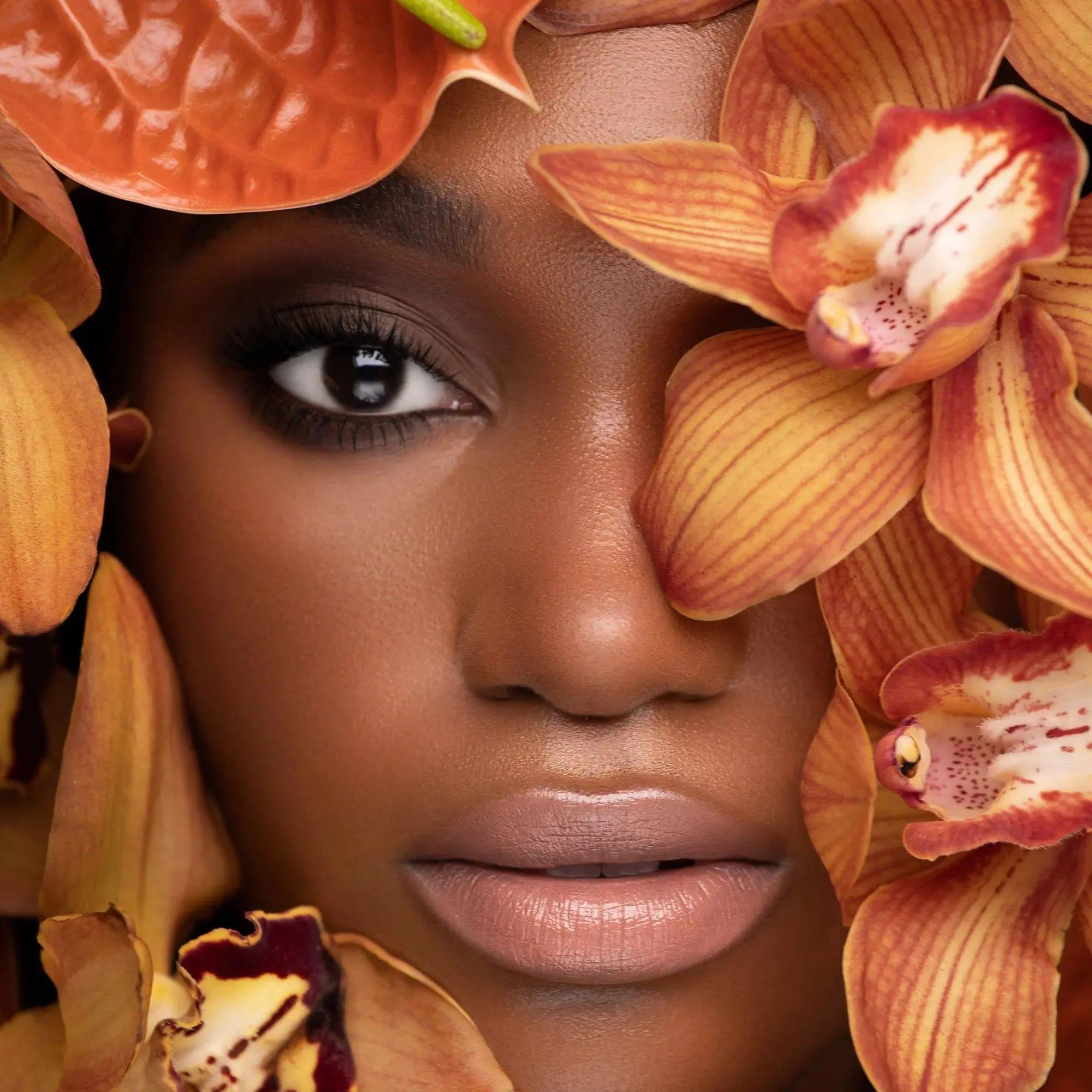 I NEED A ROSE LIPSTICK - Image 15